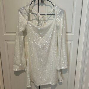 Beginning Boutique White Longsleeve Open-Back Mini Dress (Size 4)